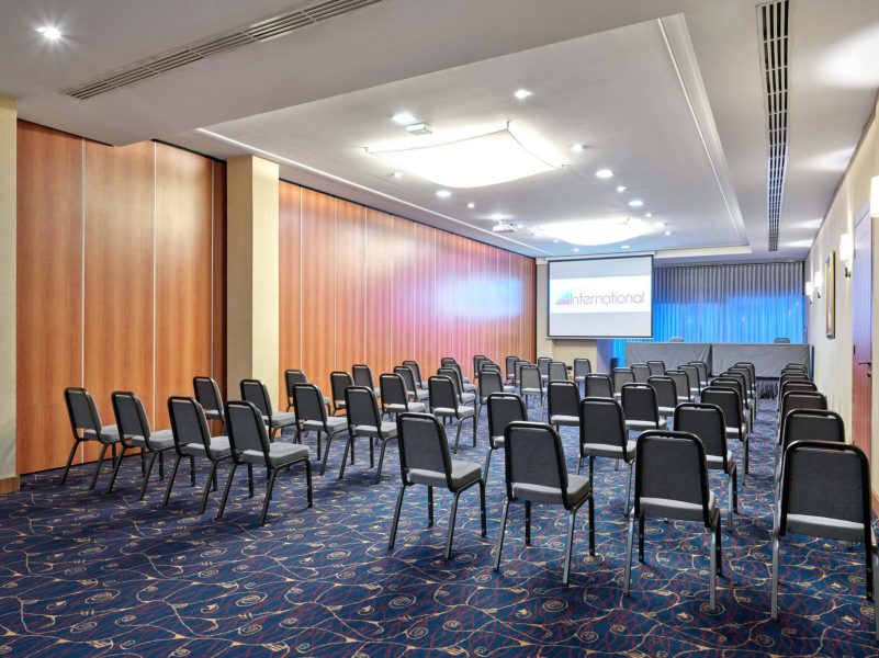 Hotel_International_Salon_Grand_02_aeovcr